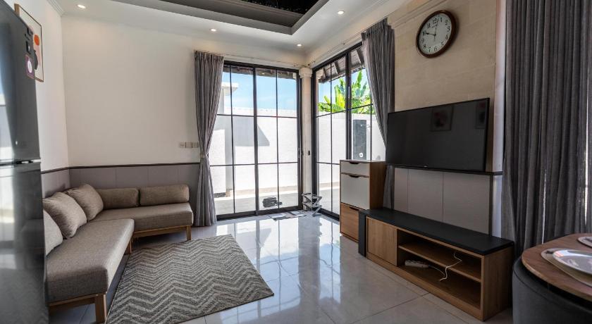 Blue Marlin Villas Legian - image 2