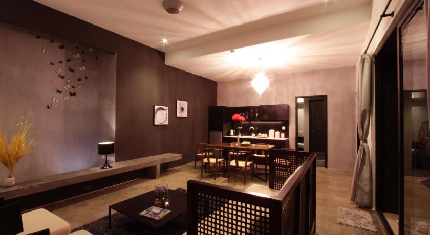 Image of Two Bedroom Villa with Balcony (2nd Floor-Staircase Access Only) 6