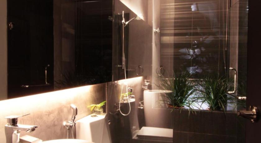 Image of Two Bedroom Villa with Balcony (2nd Floor-Staircase Access Only) 2