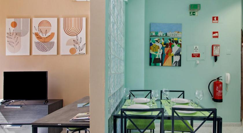 Faro Downtown Suites - Vila Adentro