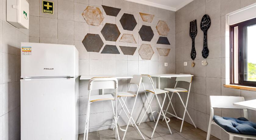 Sublime Sun & Van by Meco Stays - image 12