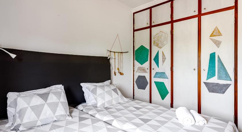 Sublime Sun & Van by Meco Stays - image 38