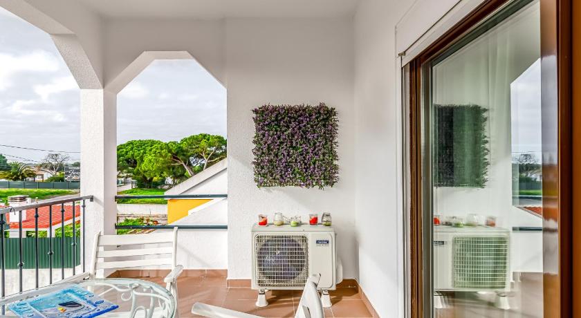 Sublime Sun & Van by Meco Stays - image 3