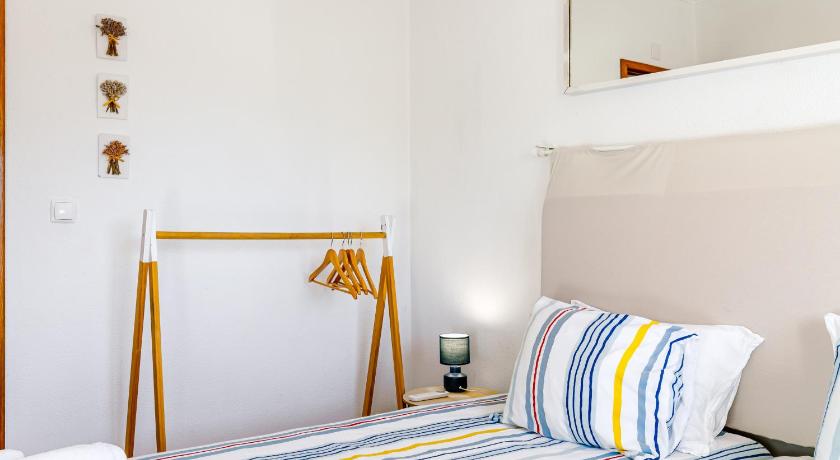 Sublime Sun & Van by Meco Stays - image 28