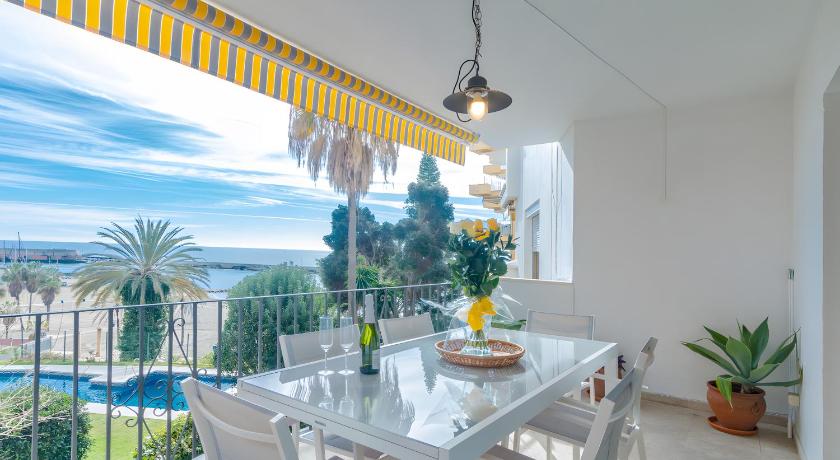 Large Apartment Marbella del Mar