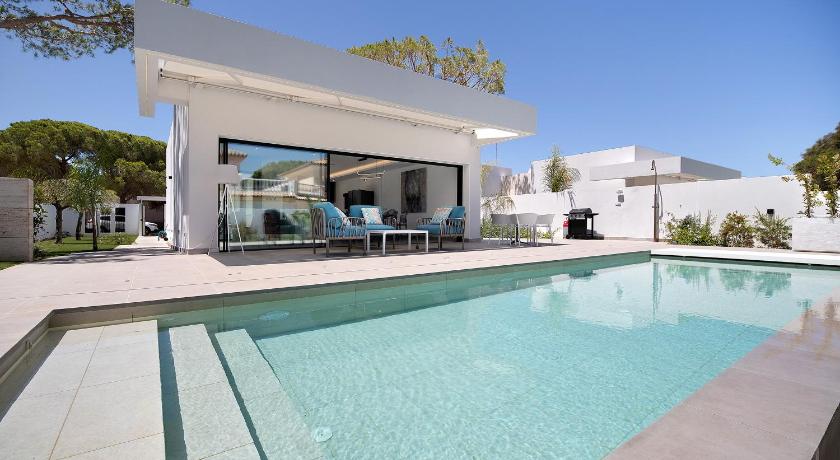 Lola Sea Villa