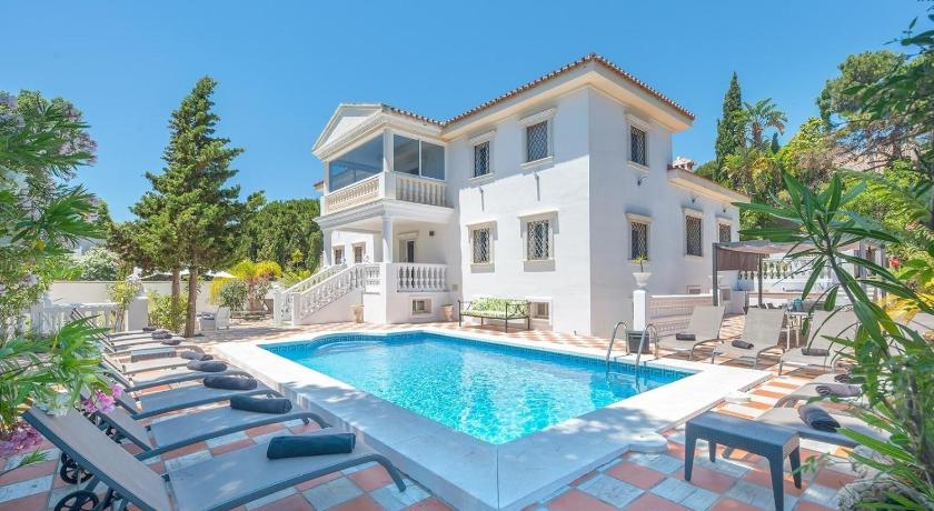 Villa Domus Vesta