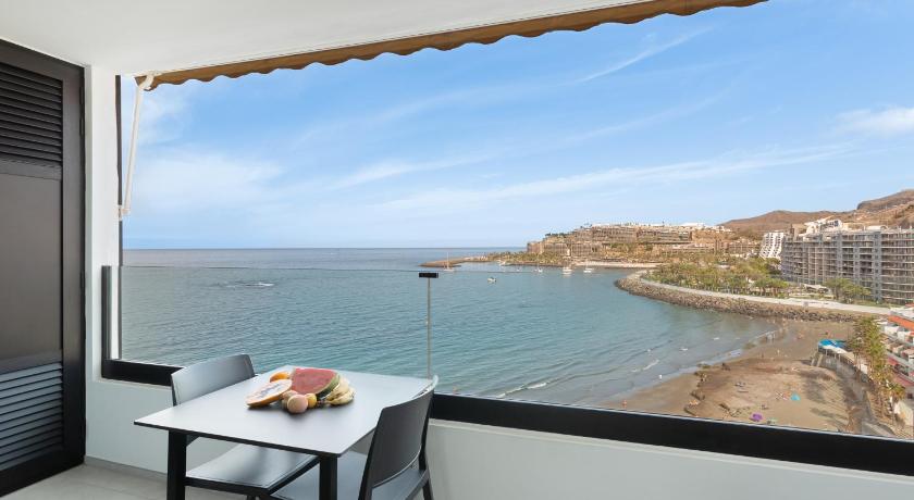 Ocean wave retreat