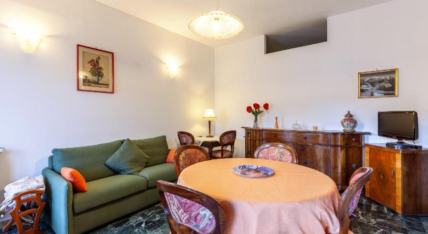 Casa Chanel a Marina di Carrara