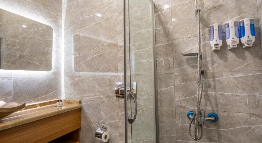 Orange Hotel & Spa - image 11