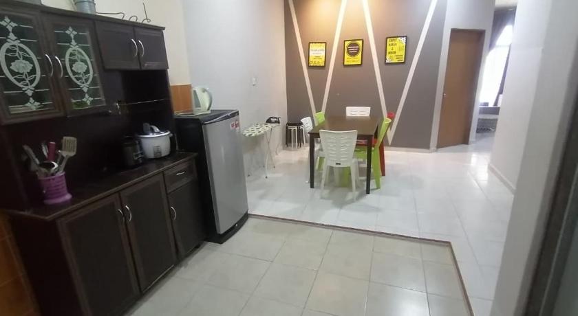 Image of Three-Bedroom House 1