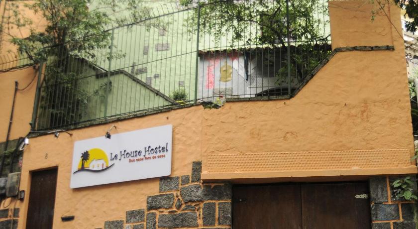 Le House Hostel photo