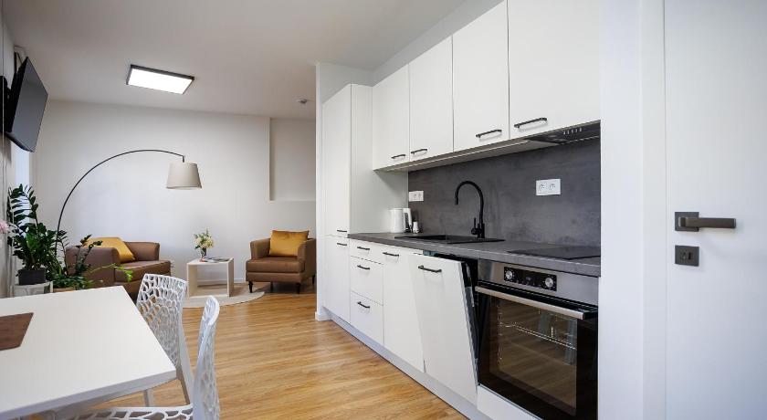 Apartman Hodura by Aplaus