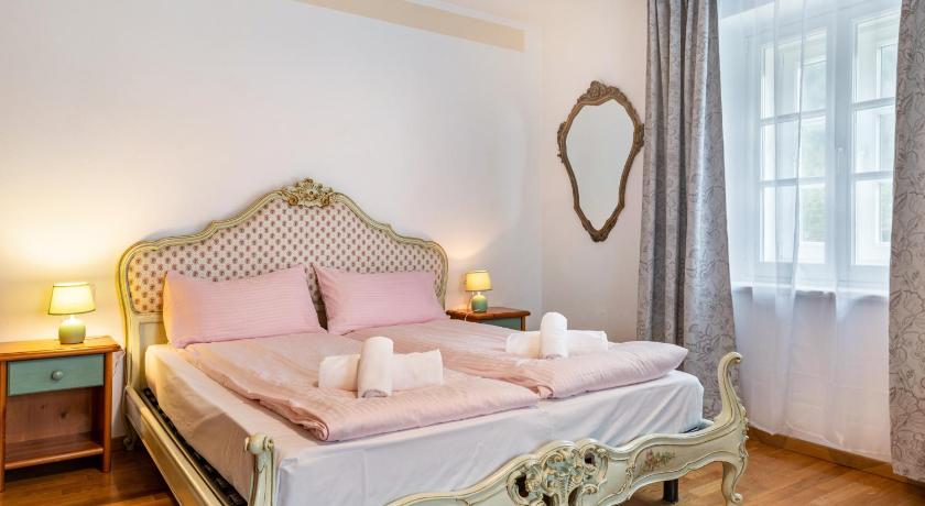 Luxe Historic Chateau Ciasa Soldà 1