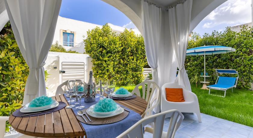D R Holiday Home