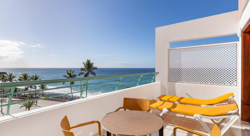 Playa Delphin 302