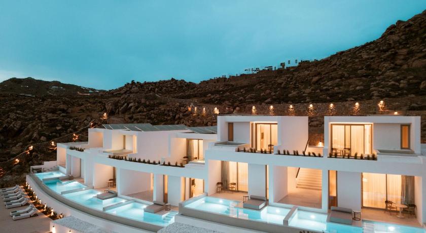 Mykonos Flow Super Paradise, Adults Only by Mr and Mrs White