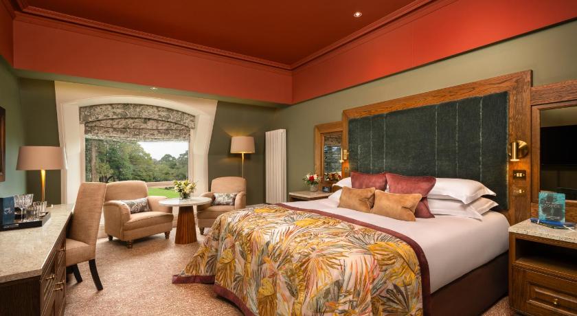 Image of Deluxe Home 1