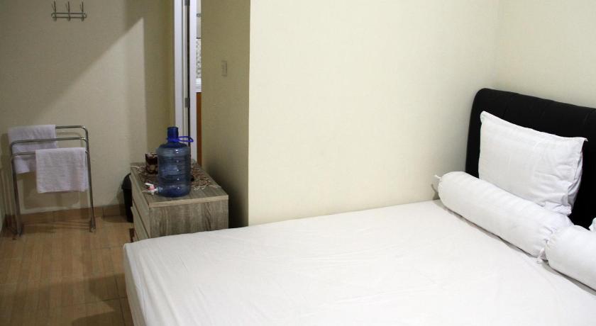 Green Leaf Guest House Jogja photo