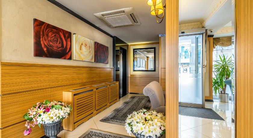 My Rose Hotel - image 7