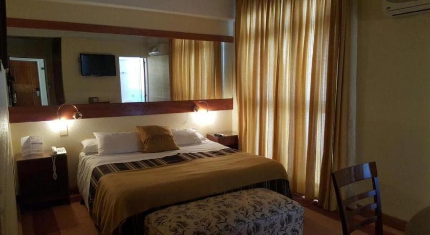 Image of Deluxe Suite 4