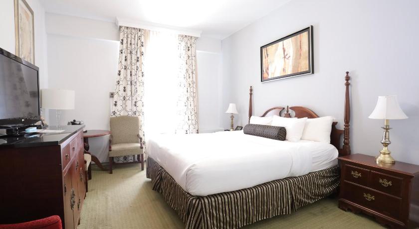 Image of Standard King Room 1