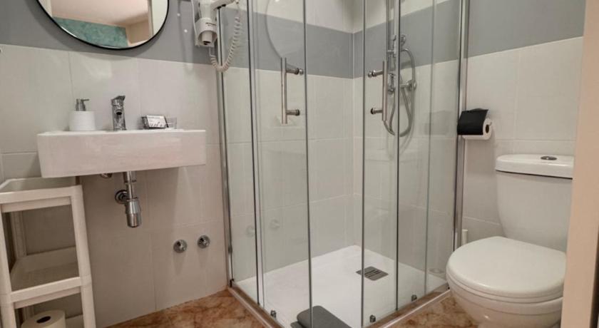 Image of Twin Room 1