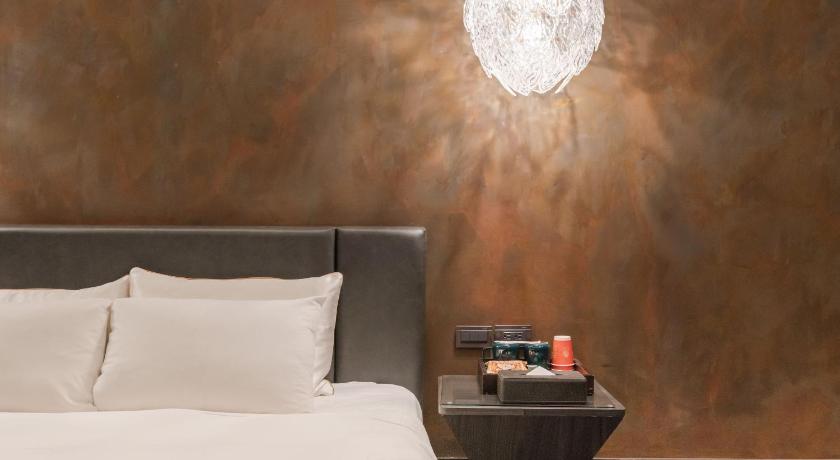 Image of Deluxe Double Room - (Check-in after 18:00) 12