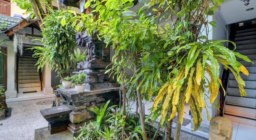 Townhouse Oak near Beach Walk Shopping Mall formerly Su's Cottages Legian - image 21