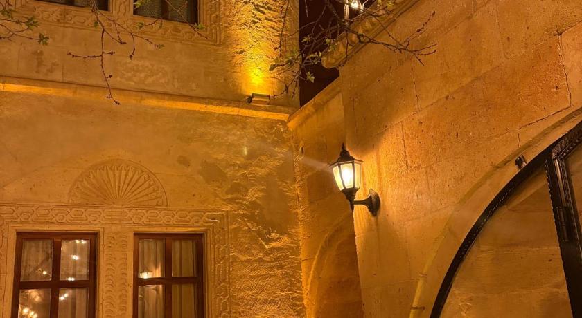 Ekoton Cave Hotel - main image