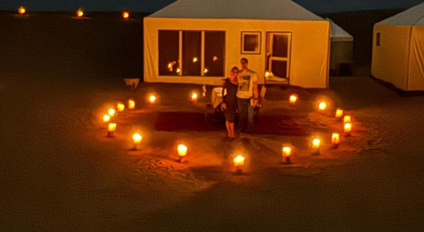 Dar Azawad Royal Desert Camp - Erg Chigaga Luxury Glamping