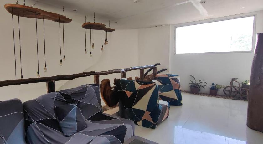 Liane's Place Puerto Princesa - image 19