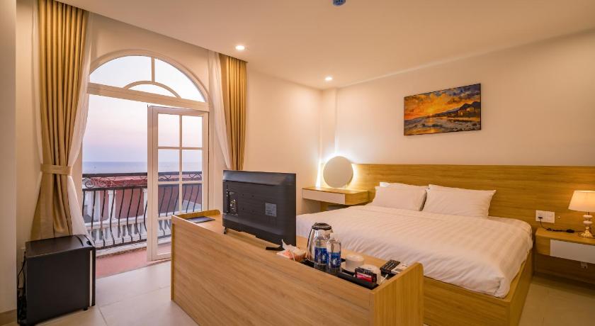 Suite Có Giường Cỡ King Nhìn Ra Biển (King Suite with Sea View)