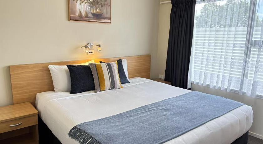 Image of Large Two-Bedroom Apartment 0
