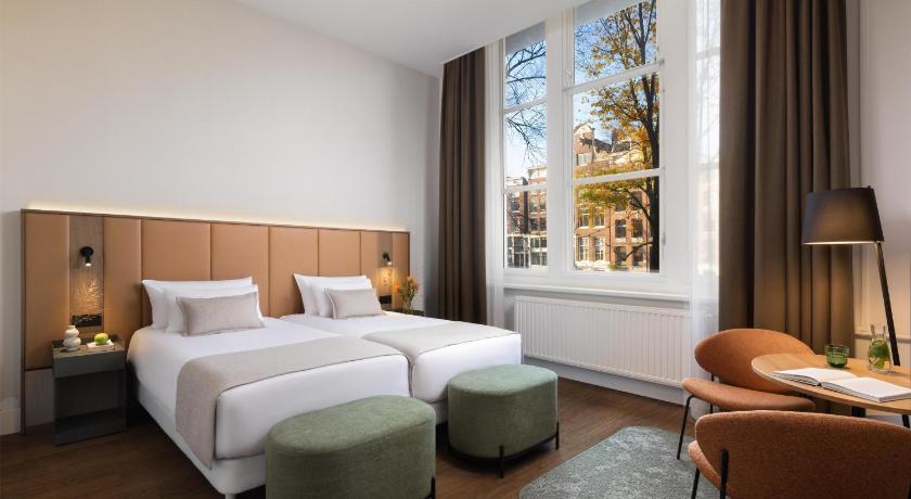 Image of Superior Room 1