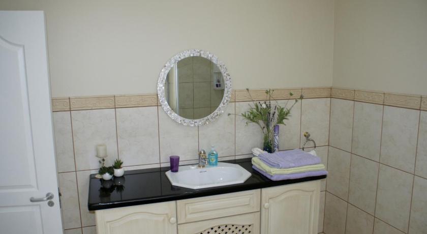 Jolani Guest House photo