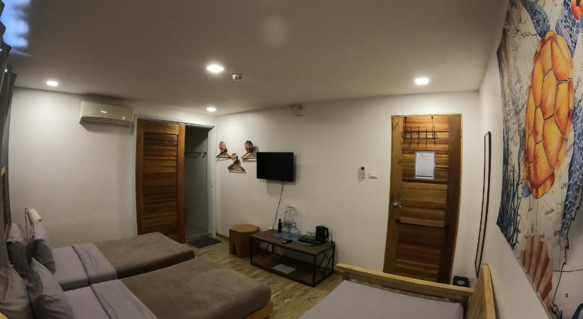 Silver Reef Dive Resort - image 22