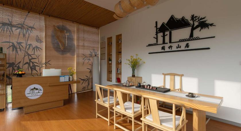 장자제 / 장가계 Yuezhu-Peak Cloud-Free pick-up service of 2 nights ,5-minute walk to The Zhangjiajie Forest Park,Fre 호텔 레스토랑