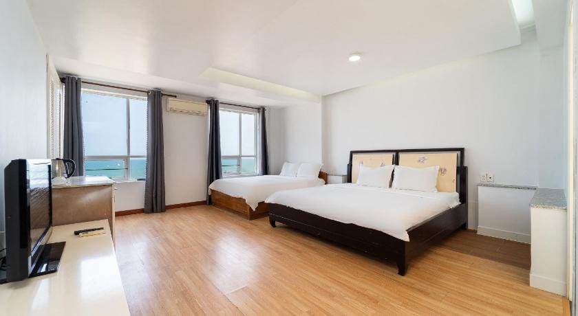 Image of Suite family 0