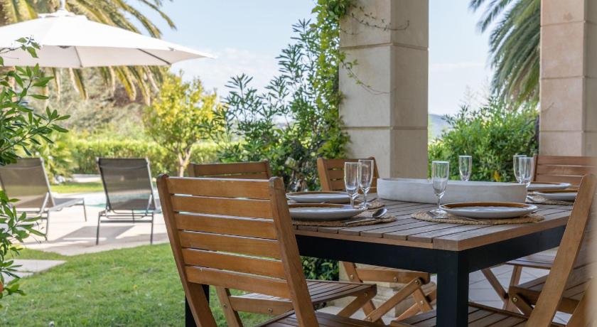 Spacious Villa with Pool & A-C for 8 - Sea View - image 18