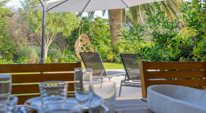 Spacious Villa with Pool & A-C for 8 - Sea View - image 22