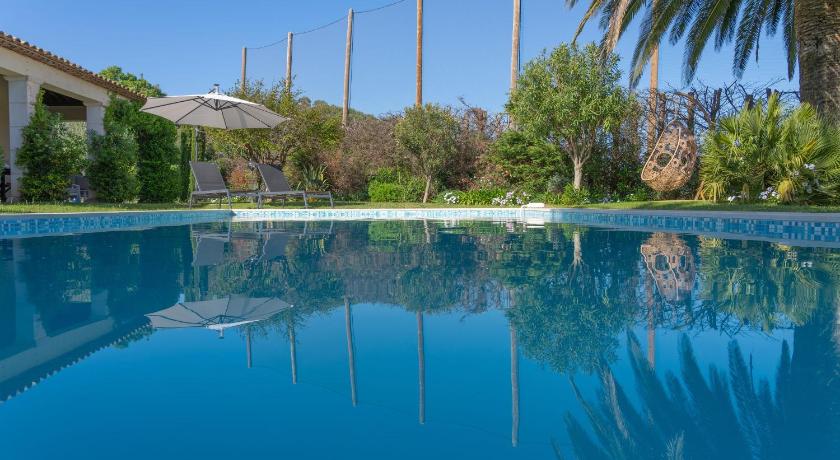 Spacious Villa with Pool & A-C for 8 - Sea View - image 5