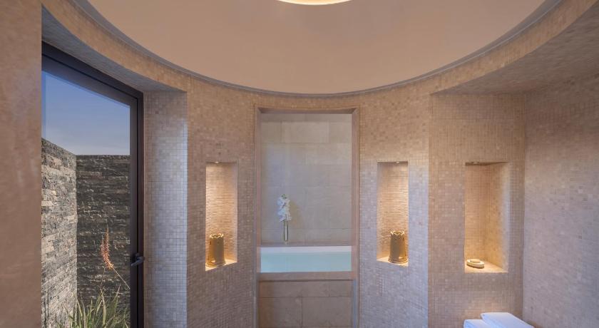 Image of One Bedroom Anantara Cliff Pool Villa 4