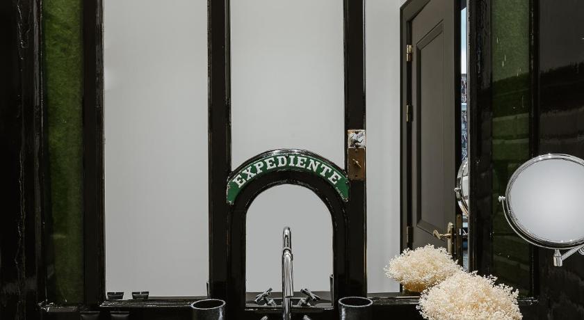 デラックス ダブルまたはツインルーム (Deluxe Double or Twin Room)の画像 16
