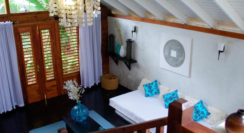 ヴィラス シュル メール