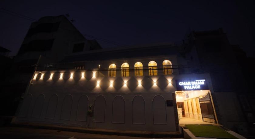 Hotel Char Dham Palace Near Kashi VishwanathTemple - image 9