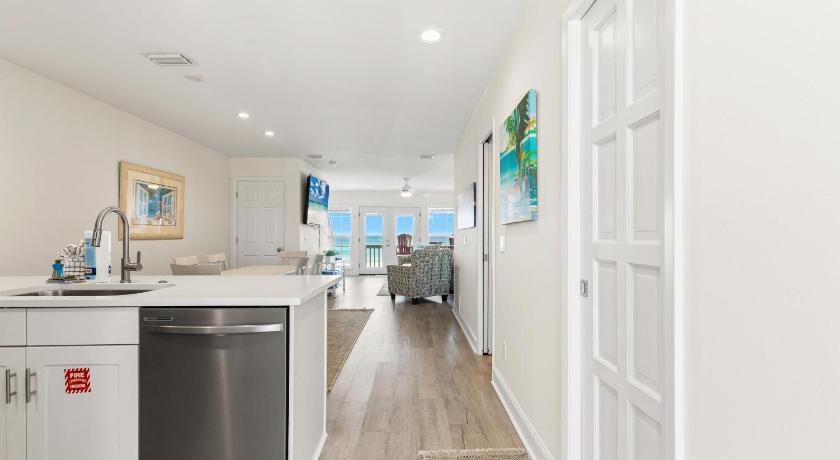Image of Two-Bedroom Townhouse 16