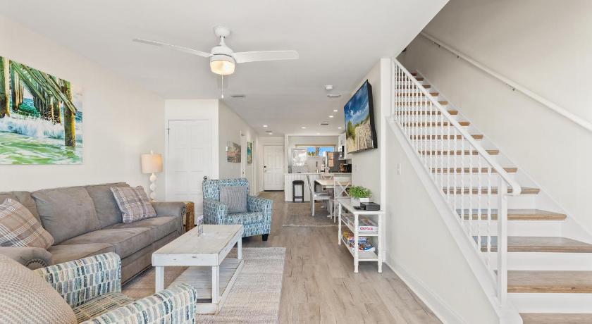 Image of Two-Bedroom Townhouse 3
