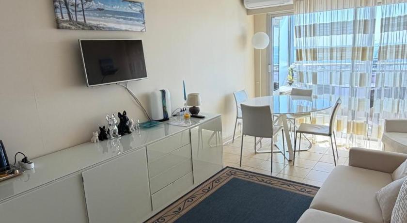 Image of Studio Apartment with Sea View 0