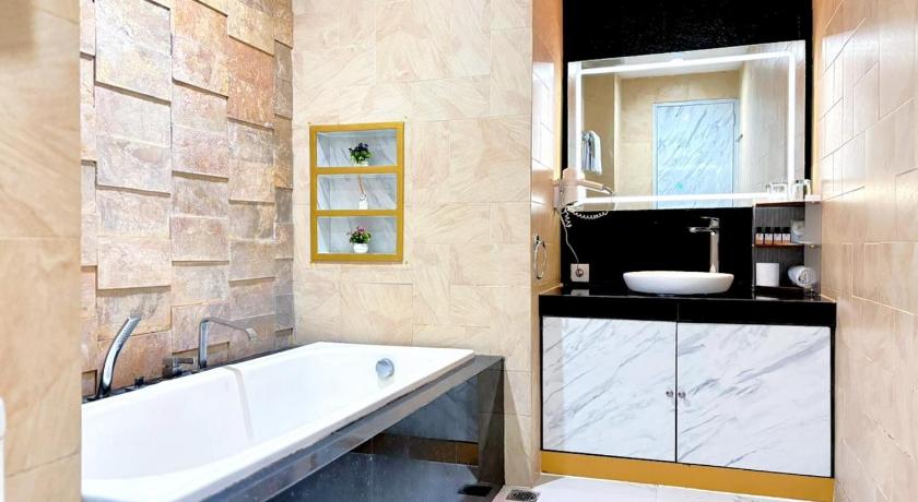 Image of King Suite 2